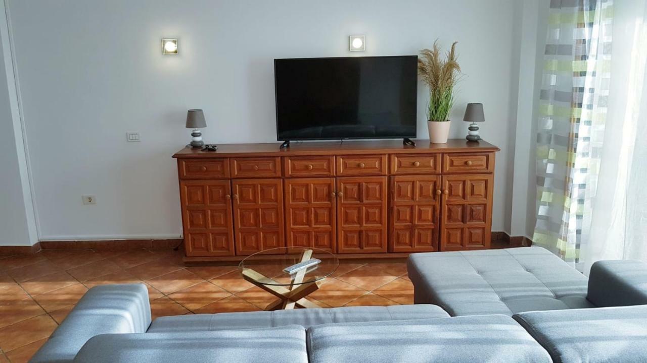 Apartamento Amplio Y Tranquilo Con Vistas Los Realejos Exterior photo